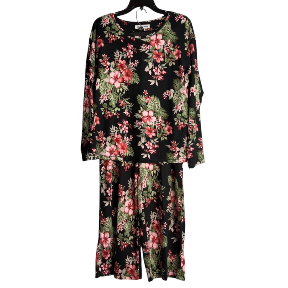 Tommy Bahama Womens Size Large Black Floral‎ Warm PJs Pajama PJ Set NWT